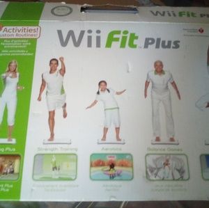 New Wii fit pad and cover and used controllers